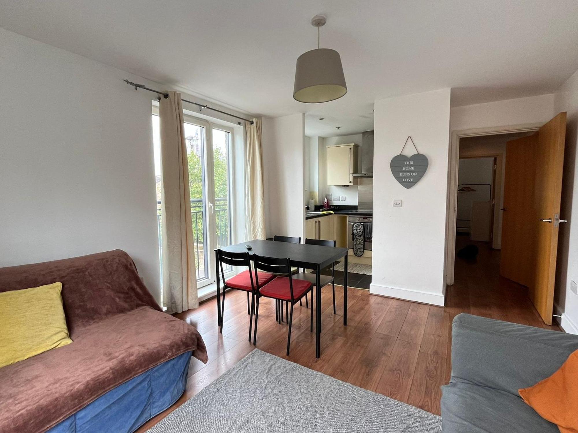 Bai Amazing 5 Sleeper Flat In London Zone 2 Apartment Екстериор снимка